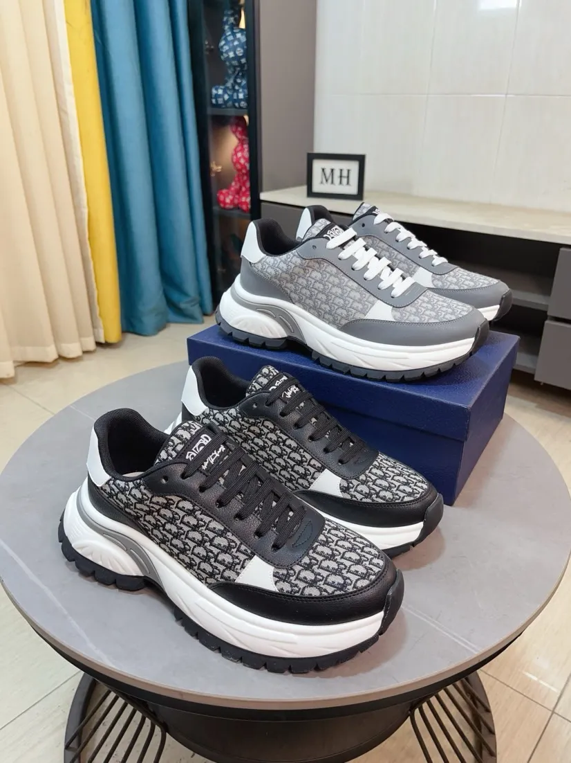 Men's men's shoes 💰438🌹🌹【Dior】Best-selling official website world premiere🔝High-end men's shoes brand official website latest series: The upper is made of imported cowhide with specially designed fabrics➕Mesh breathable lining. Make walking more convenient and comfortable! Compared with the official quality, Midea’s 1:1 replica. Create a fashionable personality to set off your uniqueness! A must-have for trendy men! Classic style. Men's sizes: 38-44.
